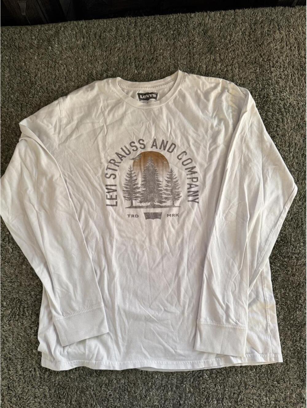 Levi Strauss & Co. White Long Sleeve Graphic Tee Size L